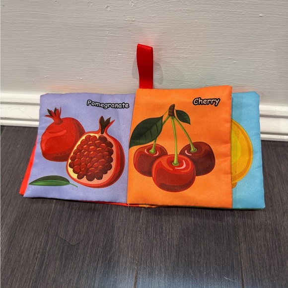 NWOT Infant Baby Colorful Fruit-Themed Soft Small Crinkle Book - Picture 2 of 3